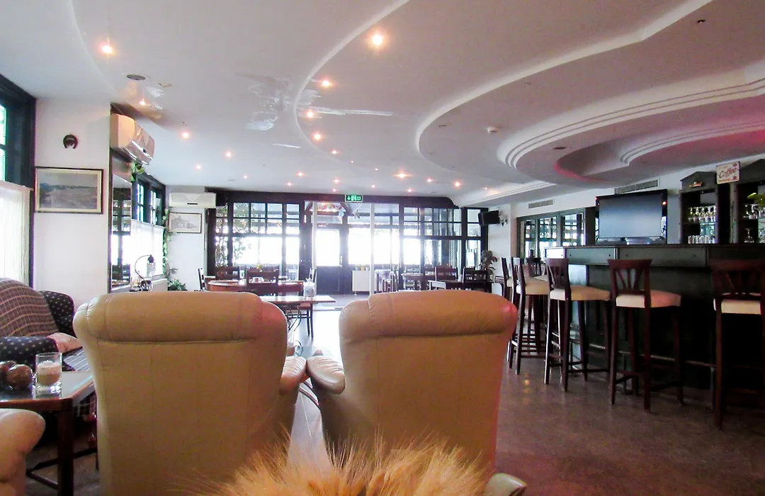 Airport Inn Hotel-1